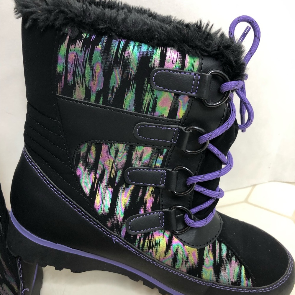 Disney Descendant Boots, size 4